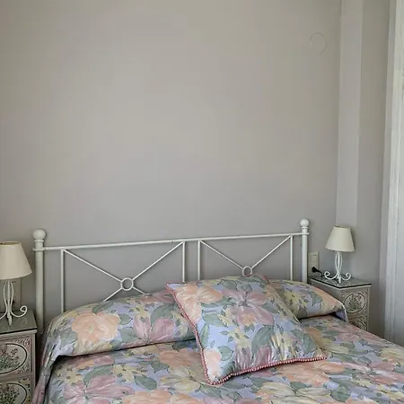 Acogedor Con Terraza Y Jardin Denia