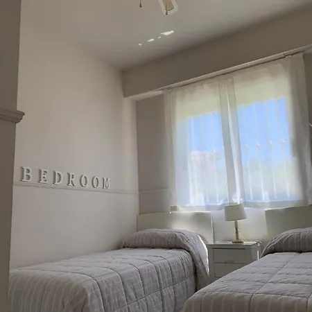 Apartment Acogedor Con Terraza Y Jardin Denia