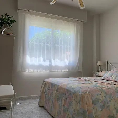 Acogedor Con Terraza Y Jardin Apartment *