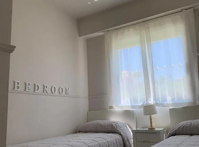 דירה Acogedor Con Terraza Y Jardin דניה